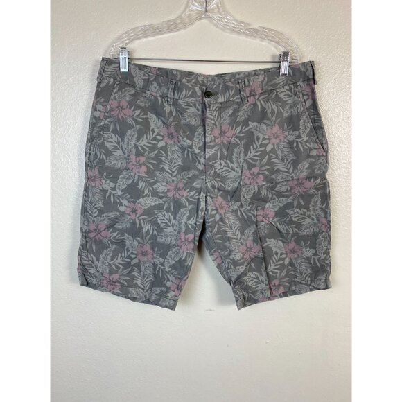 Uniqlo Other - UNIQLO Floral Mens Chino Shorts size XL Hawaiian Vacation Casual Cruise Resort